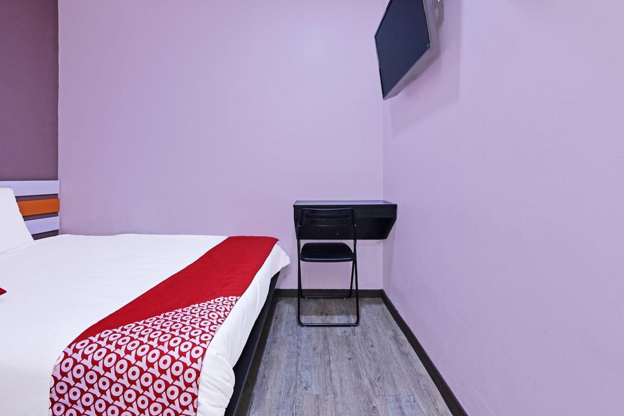 Super Oyo 992 Orange Hotel Kuala Pilah Εξωτερικό φωτογραφία