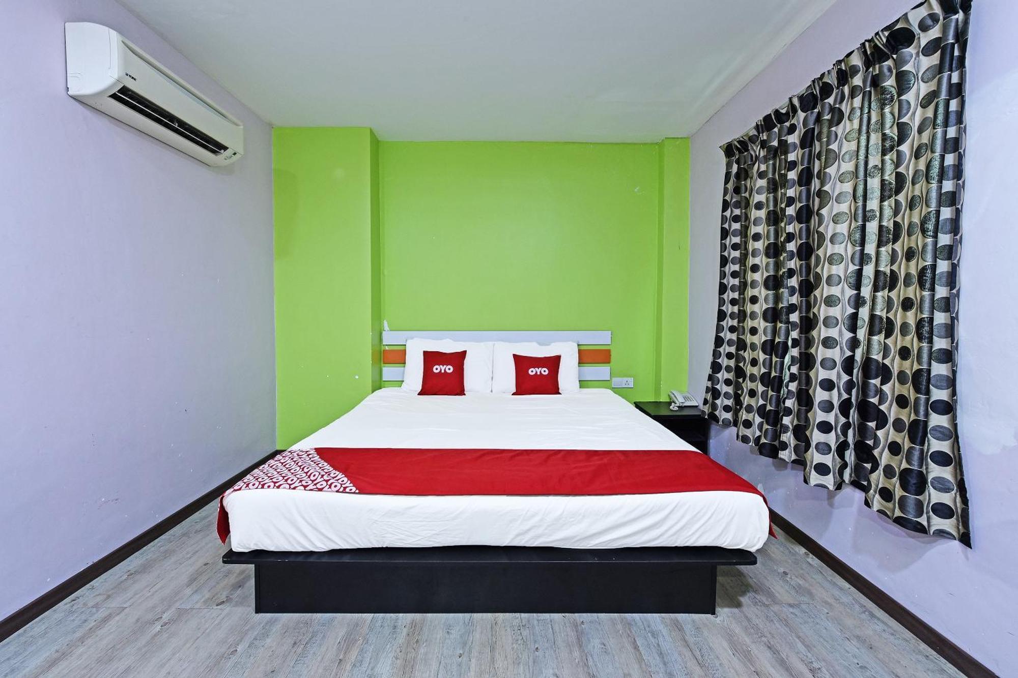 Super Oyo 992 Orange Hotel Kuala Pilah Εξωτερικό φωτογραφία
