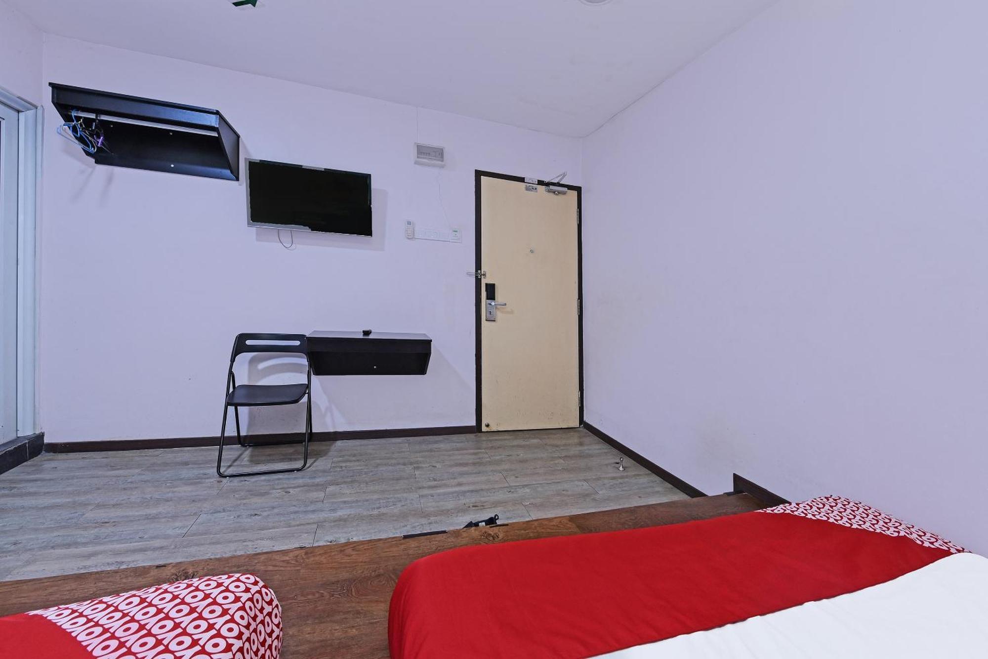 Super Oyo 992 Orange Hotel Kuala Pilah Εξωτερικό φωτογραφία