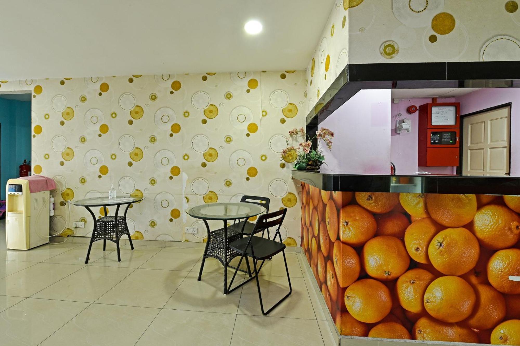 Super Oyo 992 Orange Hotel Kuala Pilah Εξωτερικό φωτογραφία